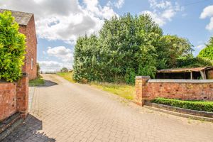 Photo 48- click for photo gallery